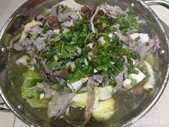 -杨三娘跷脚牛肉(羊子山西路店)