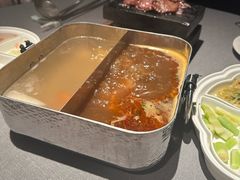 -左庭右院鲜牛肉火锅黑金店(陆家嘴中心店)