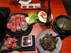 -山之屋炭火烧肉·生啤畅饮(大朗万科中央公园店)