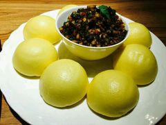 -老码头黑皮肘子锅包肉(赣水路店)