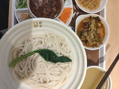 -剔八谷山西面馆(南内环店)