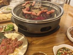 -青瓦餐厅·生鱼片·韩园烤肉(西塔店)