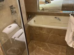 -南京双门楼宾馆(盐仓桥地铁站阅江楼店)