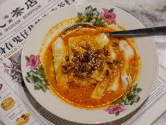 虾米咖喱猪肠粉-何九海南茶店(鬼仔巷店)