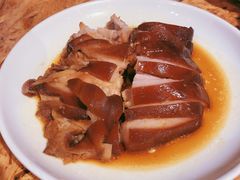 卤水猪肘-陈鹏鹏潮汕菜(欢乐海岸 海边景观店)