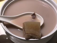 粉葛赤小豆煲龙骨-龙记烧腊茶餐厅(常德路店)