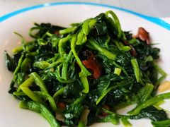 -鑫巴蜀小镇 · 水煮鱼专研店(玉桥店)