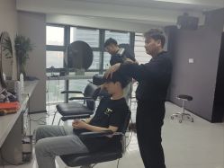 点击看大图 -宫铭烫发染发接发店
