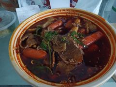 -白乐天毛肚火锅馆(解放碑店)