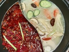 -萍姐火锅·公路夜市(武汉首店)