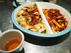 -姚姚酸菜鱼·金戈戈香港豉油鸡(喜荟城联名店)