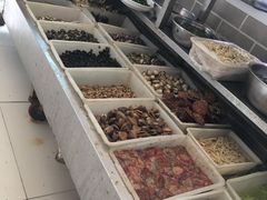 -超越海鲜屋(飞龙物业店)