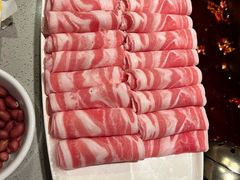 -海底捞火锅鲜切牛肉主题店(长寿路店)