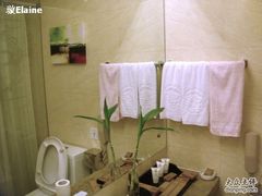 卫生间一角09.06.20-老味道民宿(栈桥店)