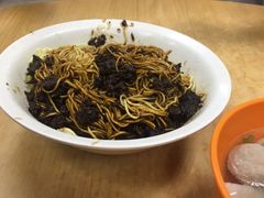 -颂记牛肉粉