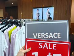 -广州周大福金融中心