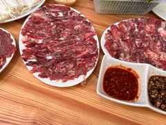 -黑山牛肉汤火锅(花城汇店)