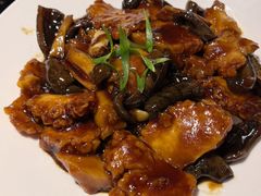 -东口码头·烧鸽子·鱼头泡饼·地方菜(金鹰悦城店)