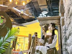 -暴风岛沉浸式体验馆(百联世纪店)