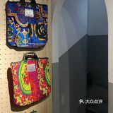价格一两百的买手店真滴也是非常难找..[胜利]