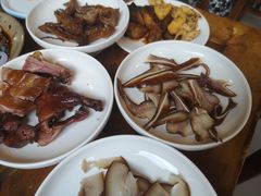 -老鼎万春卤菜(五代传承创始老店)