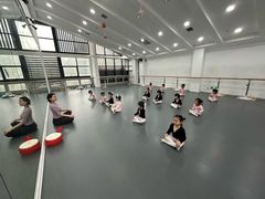 -西安小天鹅艺术团(曲江Alice店)