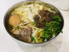-花溪王记牛肉粉(四季花溪商场店)