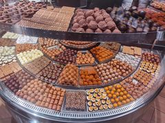 -Laderach 莱德拉(上海环贸iapm店)