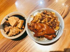 -红猪卤肉饭(大西洋美食城店)