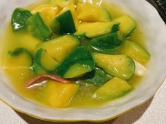 -彩云天云南餐厅