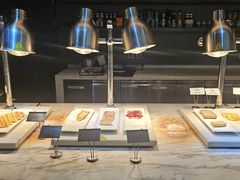 -筠咖啡西餐厅(上海国展宝龙丽筠酒店)