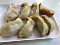-珊珊小笼馆(仙霞路店)