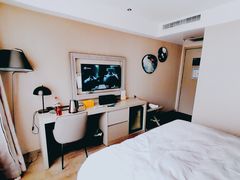 -桔子酒店(南京新街口张府园地铁站店)