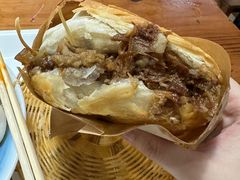 猪肉夹馍-西安五号米皮