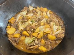 -粘豆包柴火铁锅炖