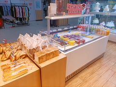 -LanTa蓝塔烘焙(紫荆山卜蜂莲花店)