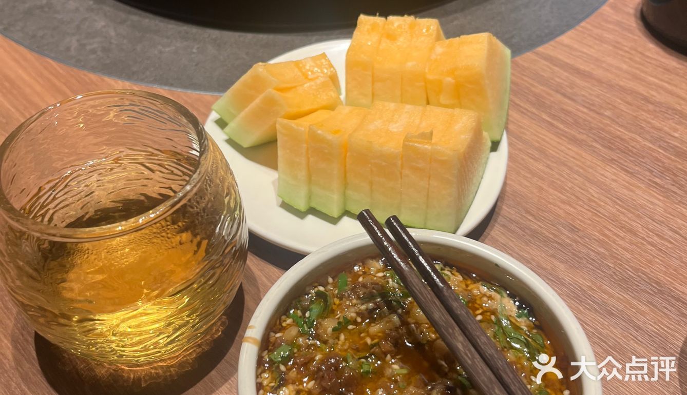 巴奴毛肚火锅，巴适得很[调皮]
