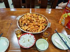 -天海石板屋家常菜(枣园店)