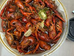 -扒虾小妹儿麻辣海鲜(宏图街店)