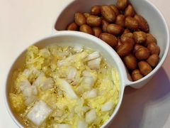 泡菜花生米-钳小柒·小龙虾蓝龙王烧烤夜宵(长寿路店)