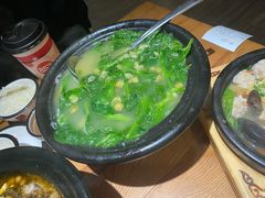豌豆尖耙豌豆汤-陶德砂锅(蜀汉路店)