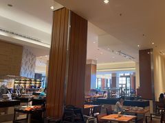 -亚龙湾希尔顿自助餐厅·海鲜·烧烤·沙滩BBQ·现场乐队