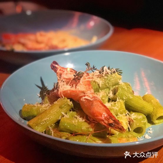 奥拓酒吧