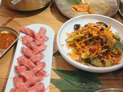 -青瓦餐厅·生鱼片·韩园烤肉(西塔店)