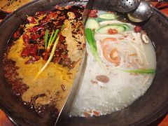 -周小明火锅(黑金冠社区店)