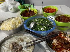 -小倪羊肉米线馆