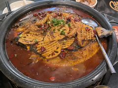 -探鱼·鲜青椒爽麻烤鱼(银泰城店)
