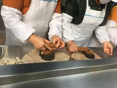 -芳婆糕团店(王府大街店)