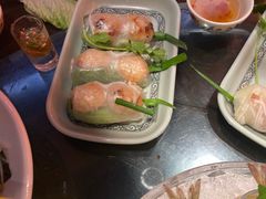 -大头虾越式风味餐厅(光明广场店)