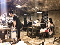-红九格老火锅(三峡广场店)
